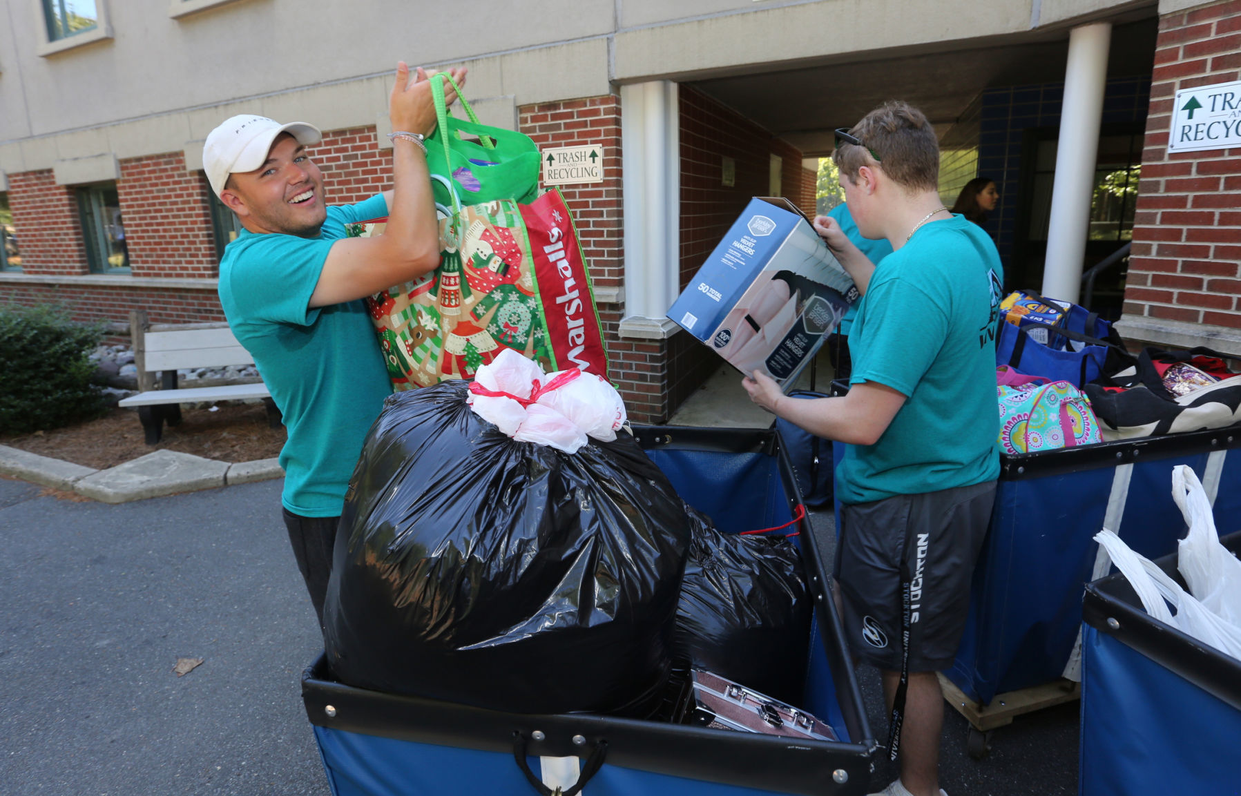 Stockton move in day